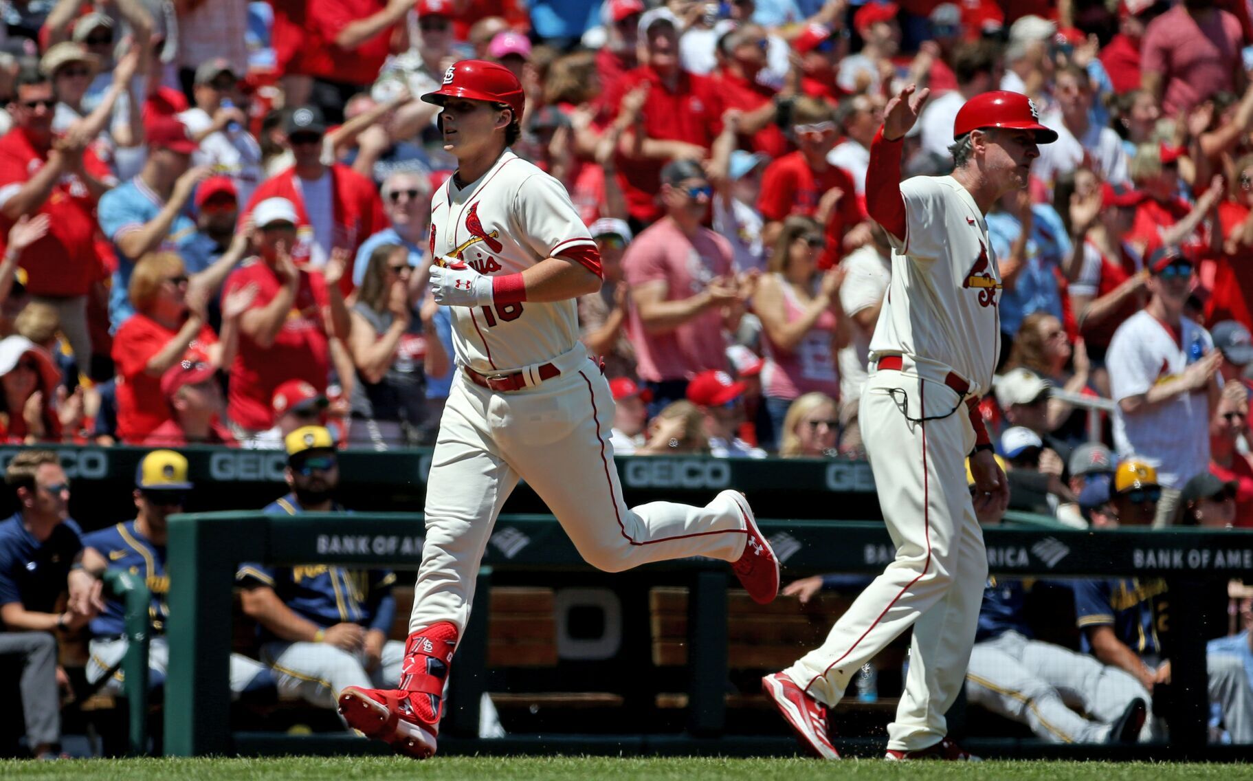 St. Louis Cardinals V Milwaukee